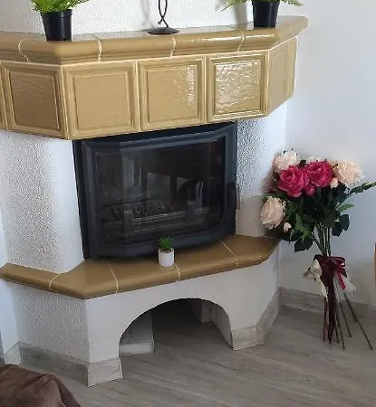 Appartement Domek Pod Lipowskim Groniem *
